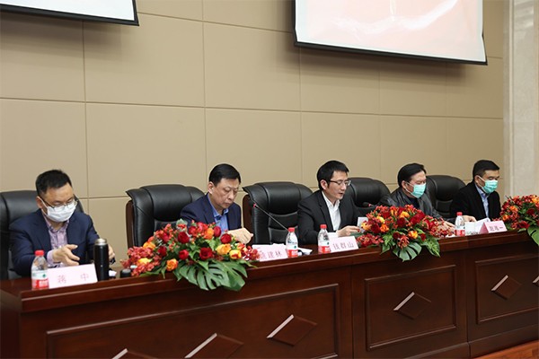 公司召開2020年度總結(jié)表彰大會(huì)